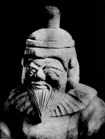 Zuijin-son (left), Wakamiya Hachimangū. Source: Yanagi (1925) photo book, no. 29