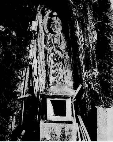 Tachiki Yakushi, Gangyō-ji. Source: Yanagi (1925) photo book, no. 30