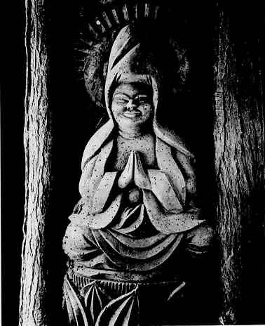 Tachiki Kannon, Shinpuku-ji. Source: Yanagi (1925) photo book, no. 78